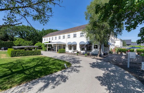 Bosschenhoofd House | Embrace stillness in style | Rejuvenating Haven near local sights & Nature