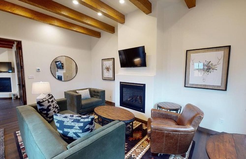 Historic Eastside House | Delgado C-1: Just one block from Canyon Road!