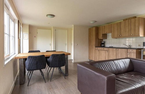 Wagenborgen House | Cozy home in Wagenborgen with WiFi