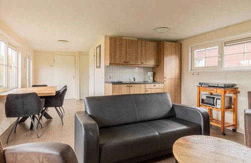 Wagenborgen House | Cozy home in Wagenborgen with WiFi