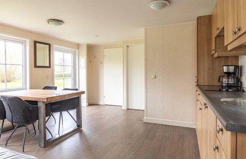 Wagenborgen House | Cozy home in Wagenborgen with WiFi