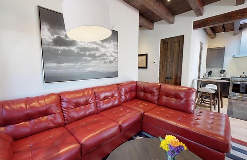 Historic Eastside House | Delgado C-4: One block from Canyon Road!