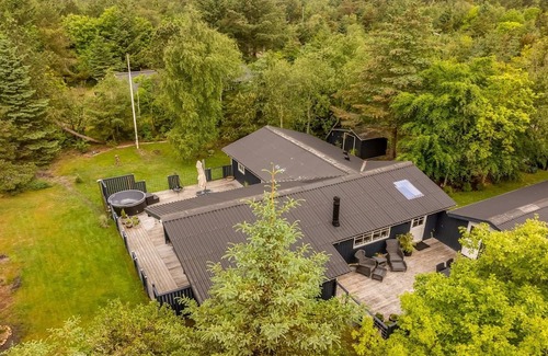 Saltum House | "Emelrik" - 2km from the sea by Interhome