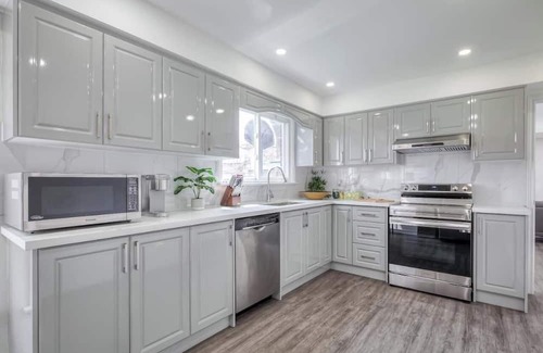 Richmond Hill House | Modern Designed Studio
