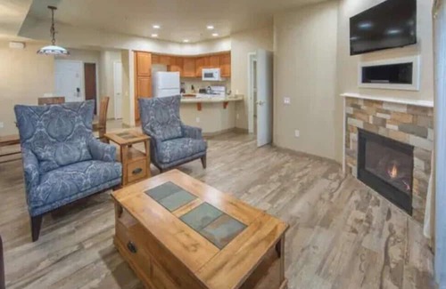 Canyon Lake Resort | Holiday Inn Club Vacations Hill Country Resort at Canyon Lake