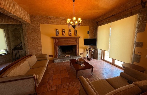 Lakopetra Villa | Chateau Retreat