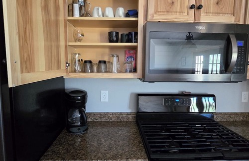 Dillon Cabin | Rustic cabin charm with modern comforts—your cozy escape to nature awaits!
