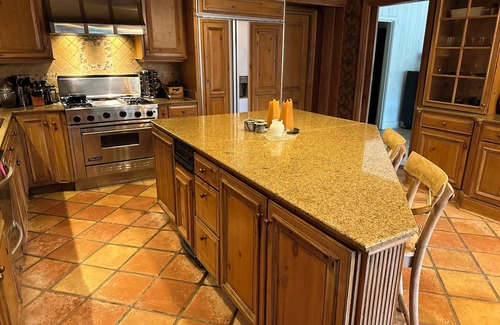 Clarksdale House | Clarksdale Retreat with Pool/Sauna - Sleeps 13
