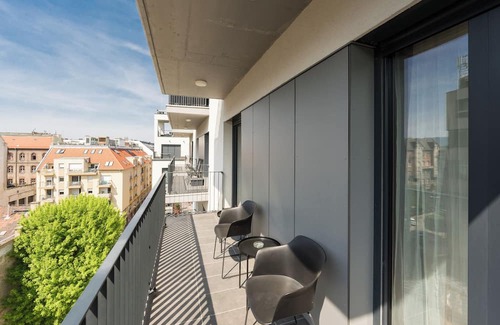 Csarnok negyed Apartment | Brand New Apartment - 2 rooms-balcony -garage in delightful Budapest
