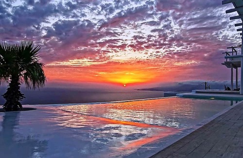 Faros Armenistis Villa | My Rental Homes - Fanaria Villa with private infinity pool and sea view