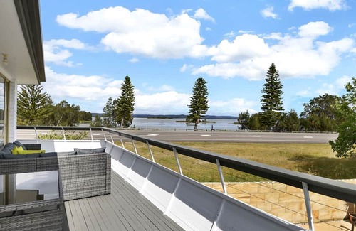 The Entrance North House | Sunset Lake House - Perfect combination of comfort and relaxation with beautiful sunset views