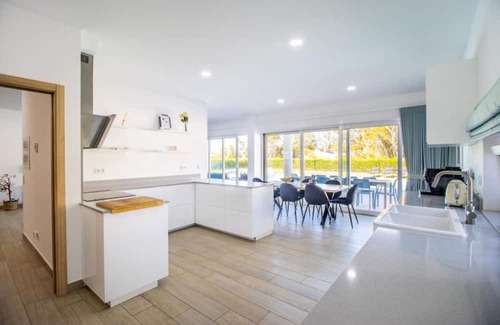 Vila do Bispo Villa | Vila Rica - stunning new villa with private pool. 7 minutes from amazing beaches