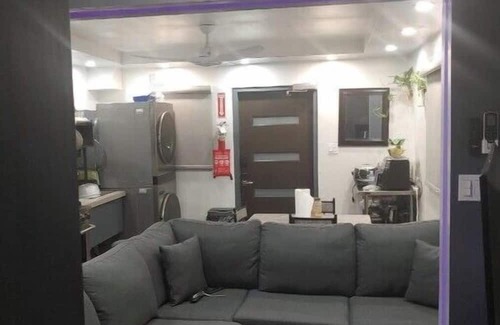 East End Apartment | Levor Lettsome Duplex 2bed 2bath w/Jacuzzi and small gym