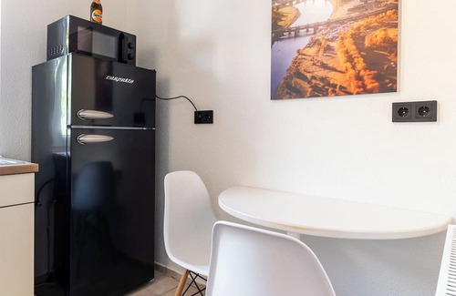 Bannewitz Apartment | Cozy Monteurwohnung with Balcony and Modern Amenities in Bannewitz