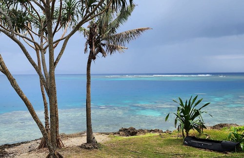 Mele House | Beachfront paradise,super fast internet,queen beds, private