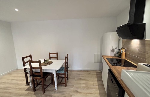 Recourt House | Charming 9-bedroom house with AC and WiFi in marvelous Récourt