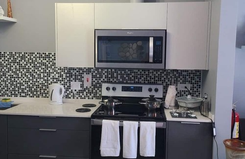 San Juan-Laventille Condo | 3-bedroom condo in 24/7 guarded complex AC, WiFi, 2 Pools, Gym