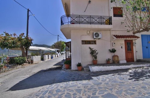 Mochlos Apartment | The Wave House | Seafront Escape in Peaceful Mochlos