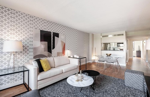 Upper West Side Apartment | Stylishly Designed Upper West Side Two Bedroom