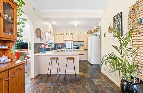 Narooma House | 5 Marine Drive, Narooma NSW 2546