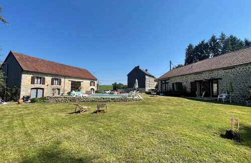 Saint-Dizier-Leyrenne House | The Bleuet Gite