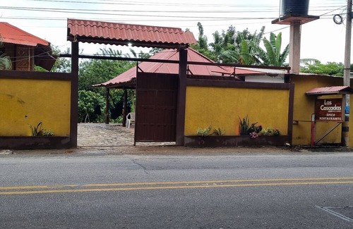 Buritaca Apartment | 20 minutes away from the waterfalls of quebrada valencia. Hostel las cascadas is located.
