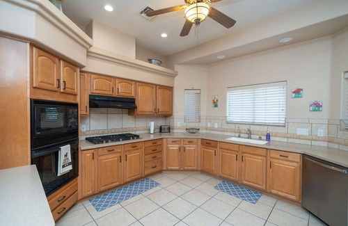 Residential Estates House | 3 Bedroom Plus Casita 3 Bath (2) Garage Spaces Pool and Spa