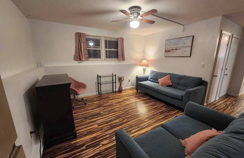 Winooski Apartment | Charming 2-bedroom apartment with WiFi, AC in pleasant Winooski