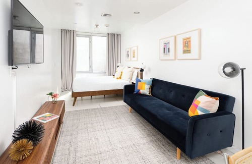 Midtown East Apartment | Manhattan loft Studio located Midtown NYC! #303