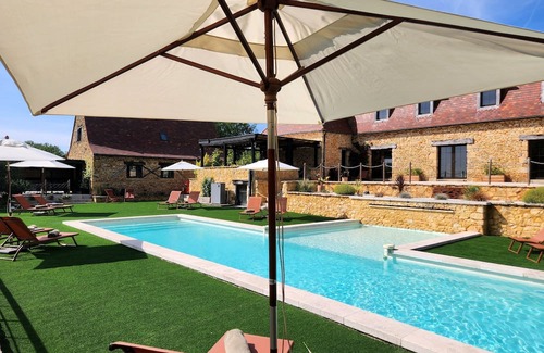 Castelnaud-la-Chapelle House | Stylish 3-bedroom retreat with heated salt water pool in Castelnaud near Sarlat