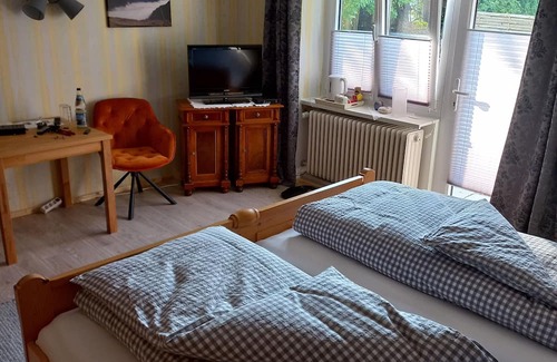Altusried Bed & Breakfast | DOPPELZIMMER in FRAUENZELL Cyclists and bikers welcome
