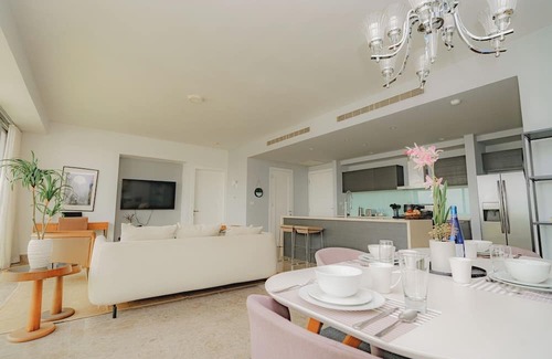 Panama City Apartment | Exclusive and luxury 1BR with balcony in Yoo Panama