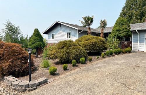 Lents House | Entire Elegant Home For You.