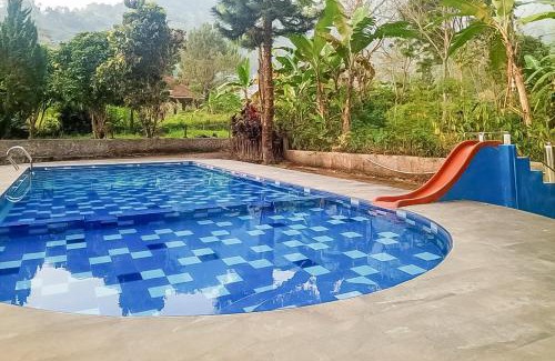 Cisarua Hotel | Urbanview Resort Syariah Batu Hijau Cilember Puncak