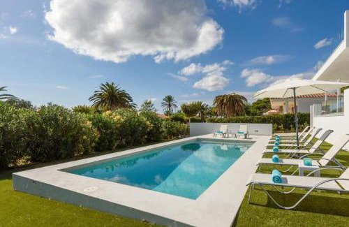 Sant Tomas Bed & Breakfast | Area Santo Tomás - 4 bedrooms BnB with Pool - 360 View