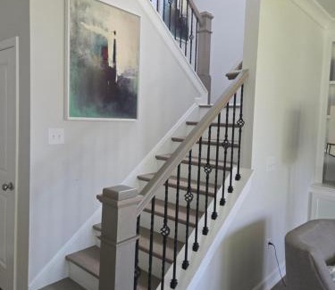 Clarkdale House | Queen room with private bath and wifi Room One