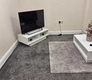 Ashford Apartment | Hidden Gem - Cosy & Convenient
