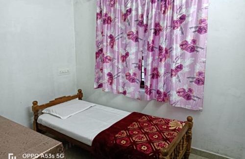 Varkala Apartment | Sree Paramahamsa home stay