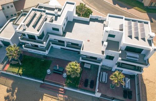 Rand Rifles Apartment | SeafrontC