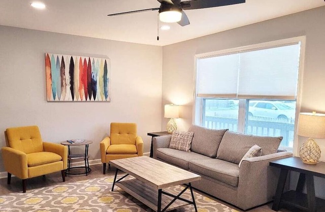 Bayside Beach House - Sleeps 10