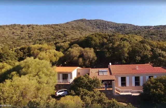IDEAL FOR STAY WITH FAMILY OR FRIENDS