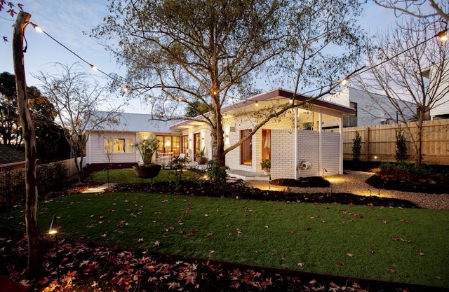 Months and Seasons NEW Premium Country House
