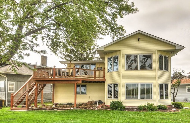 Lake view 3 bedroom near CWS ZOO OLD MARKET