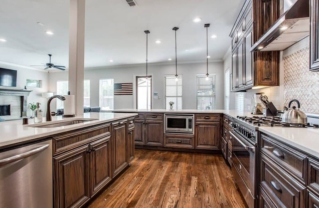 Luxury Estate At Lower Greenville