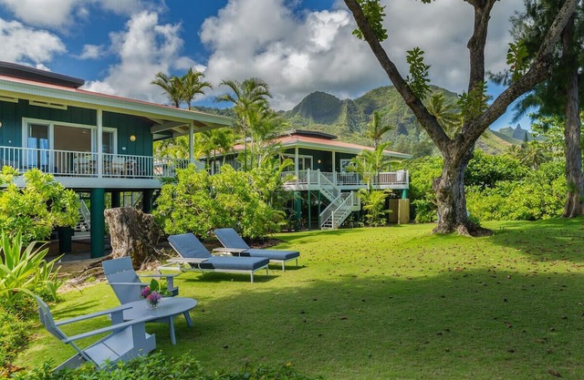 Modern Beachfront Estate near Tunnels, Sleeps 12