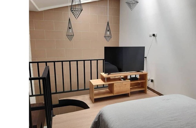 5. Cozy duplex apartment with excellent location!