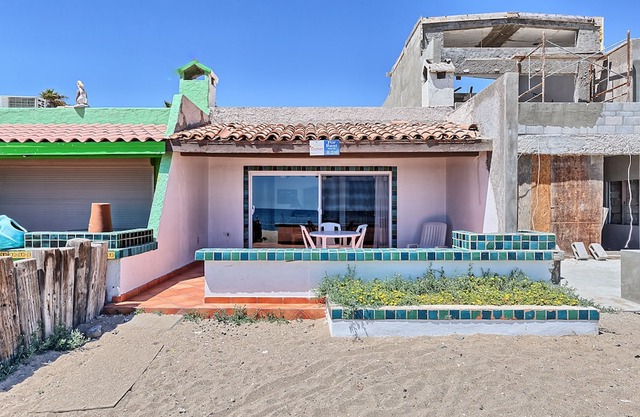 Aventura - 3 bedroom newly remodeled beach front condo