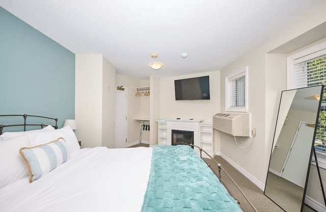 Nine Vines Hotel