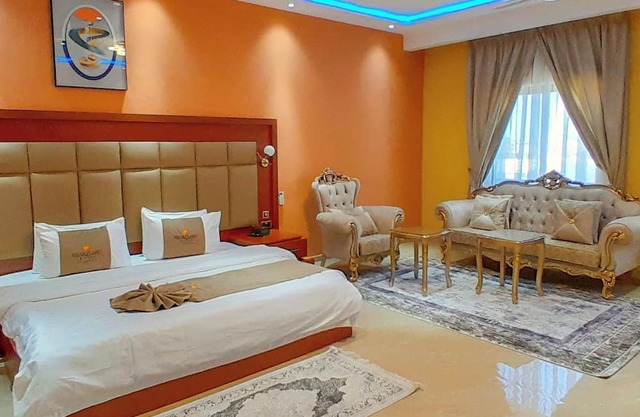 Heartland Hotel