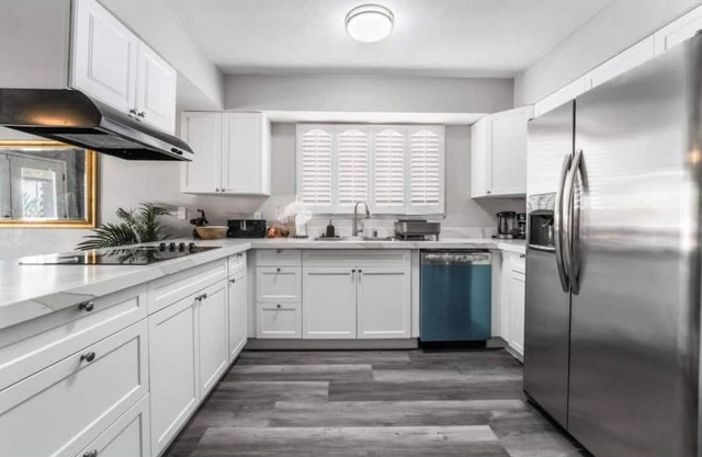 Charming 3BR/2BA Home with Pool - Large Patio